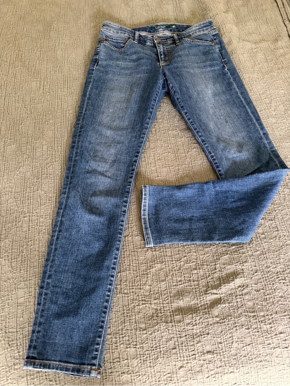 Ralph Lauren Women's Jeans in Medium Blue Wash Classic Skinny Curvy Old Money